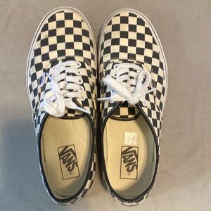 Men’s Vans. Checkerboard. Lace Up.  Size 10.